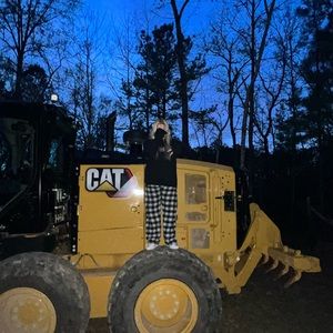 Meet your Posher, Dixie